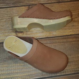 New SVEN by No. 6 Mauve leather clogs 2" heels 39